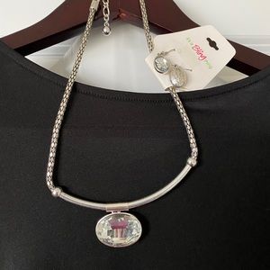 Rhinestone pendant necklace with matching earrings